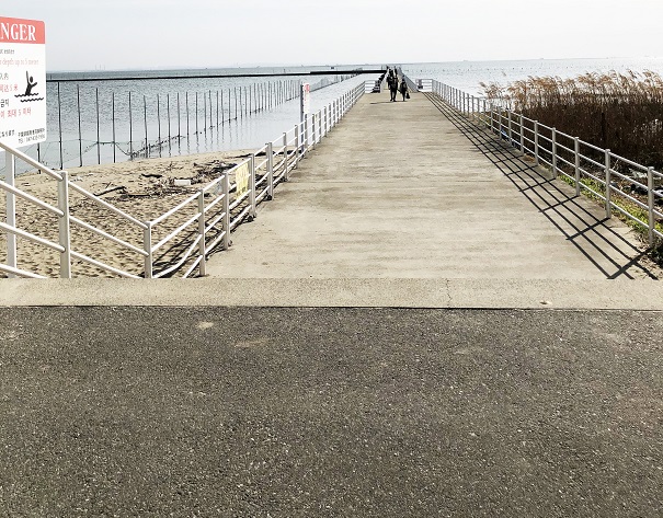 ふなばし三番瀬海浜公園の釣り場のイメージ（入口）